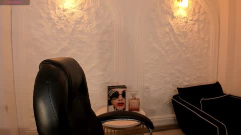 Snapshot of bellarosex1 chatting on 11.08.25 Bella Rose online show from 11.08.25