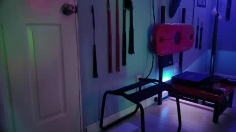 Bellaskeykeeper online show from 04.18.26