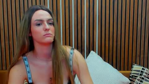 Snapshot of bellaskyex chatting on 10.18.25 BellaSkyex online show from 10.18.25