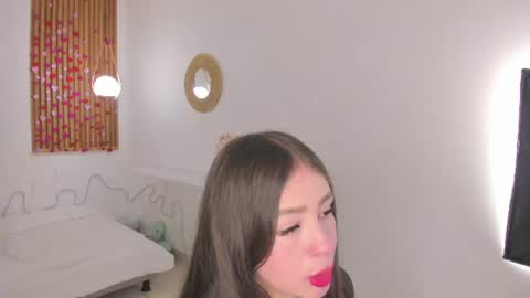 laukyubey             online show from 06.21.26