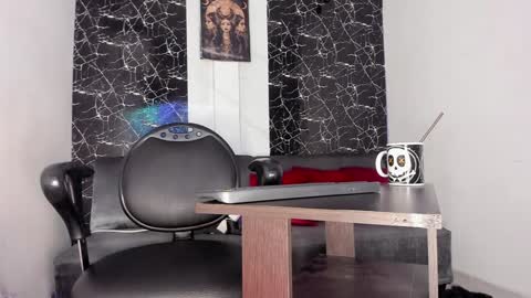  Isabella  Independent model online show from 02.08.25