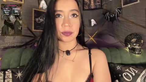  Isabella  Independent model online show from 10.26.25