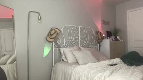 Bella Rose online show from 09.10.25