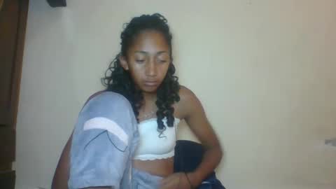 belle_annah online show from 05.12.26
