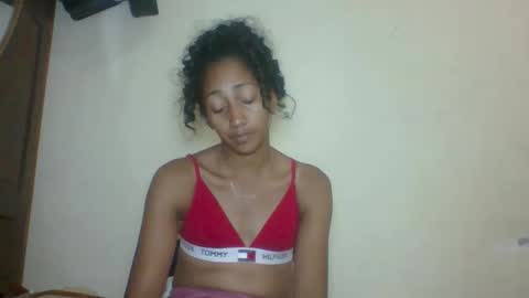 belle_annah online show from 05.12.26