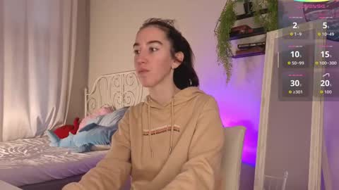 Bella online show from 09.22.25