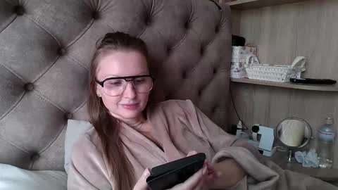 Snapshot of belleamiee chatting on 09.26.25 Amelia online show from 09.26.25