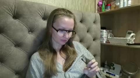 Snapshot of belleamiee chatting on 10.04.25 Amelia online show from 10.04.25