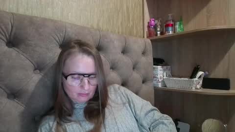 Snapshot of belleamiee chatting on 11.15.25 Amelia online show from 11.15.25