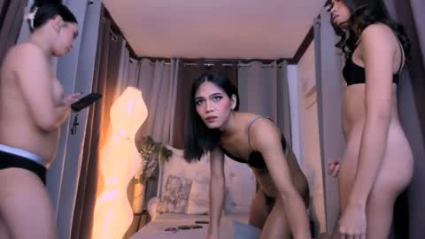 bellecollins online show from 10.06.25