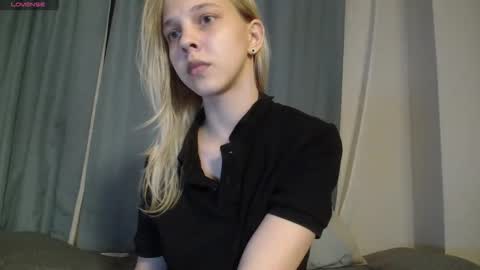 Snapshot of bellezza0 chatting on 04.22.26 bellezza0 online show from 04.22.26
