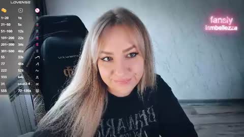 Snapshot of bellezza_ chatting on 07.03.26 Your Annabelle Wolf online show from 07.03.26