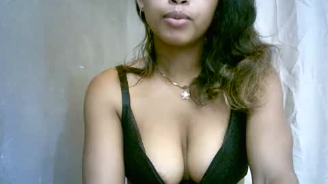 Snapshot of bellibellah chatting on 03.08.26 BelliBellah online show from 03.08.26