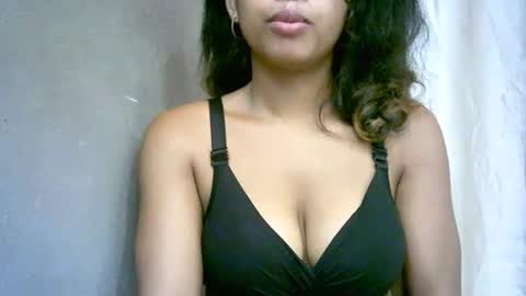 Snapshot of bellibellah chatting on 03.14.26 BelliBellah online show from 03.14.26