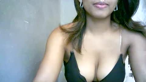 Snapshot of bellibellah chatting on 03.23.26 BelliBellah online show from 03.23.26