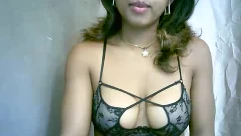 Snapshot of bellibellah chatting on 04.09.26 BelliBellah online show from 04.09.26