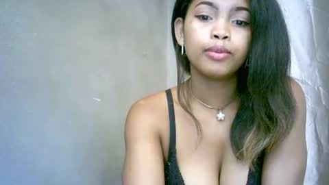 Snapshot of bellibellah chatting on 04.14.26 BelliBellah online show from 04.14.26