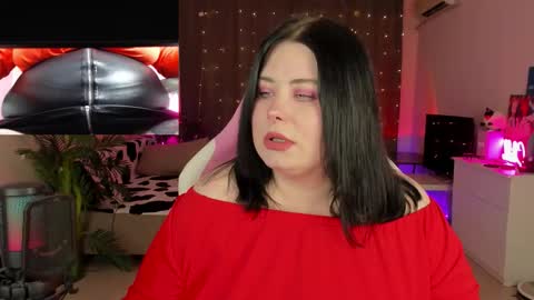 LinaBoo online show from 10.08.25