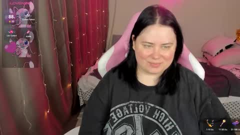 LinaBoo online show from 03.28.26