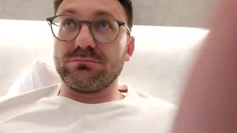 ben00189 online show from 05.28.26
