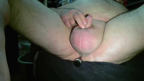 Snapshot of benawhile chatting on 12.18.25 benawhile online show from 12.18.25