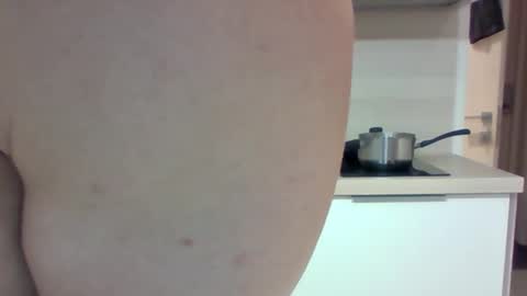 Snapshot of beniamain chatting on 11.15.25 Alan online show from 11.15.25