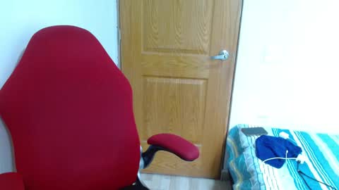 Snapshot of benjamin_isaac chatting on 09.25.25 benjamin_isaac online show from 09.25.25