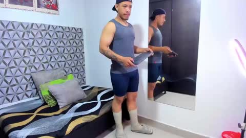 Benjamin online show from 05.04.26