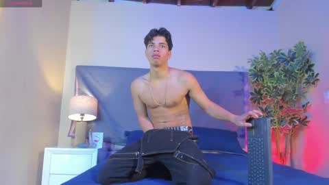 BENJAMIN online show from 02.04.25