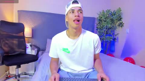 BENJAMIN online show from 02.18.25