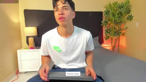 BENJAMIN online show from 03.08.25