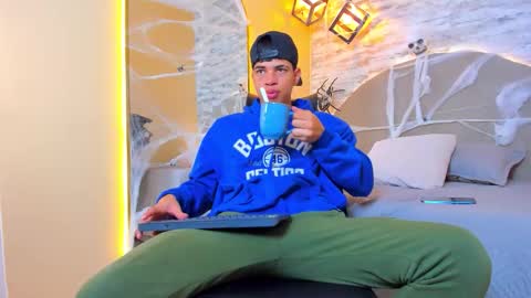 BENJAMIN online show from 10.21.25