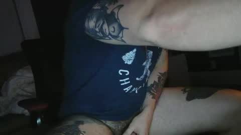 Snapshot of bennymaple chatting on 12.21.25 bennymaple online show from 12.21.25