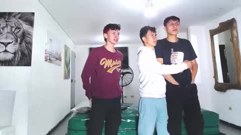 benz boys online show from 10.08.25