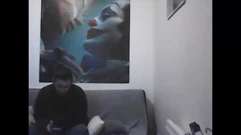 Snapshot of benzs chatting on 01.12.25 mobi online show from 01.12.25