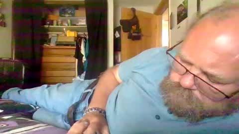 bergeeric1970 online show from 10.02.25