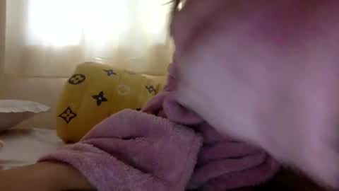 Snapshot of bermudatriangle12 chatting on 12.21.25 tixxie online show from 12.21.25