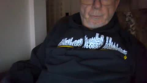 Snapshot of bernard1102 chatting on 01.07.25 bernard1102 online show from 01.07.25