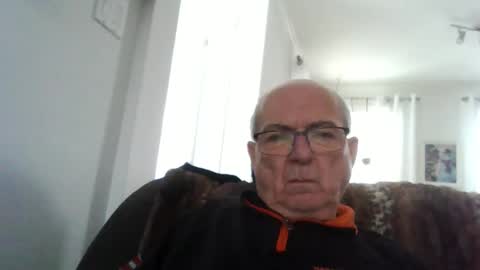 bernard1102 online show from 12.21.25