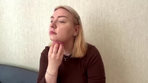 Anny online show from 05.25.26
