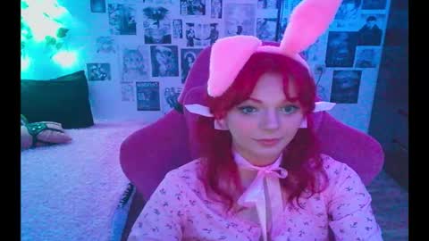 BerrieKitten online show from 10.08.25