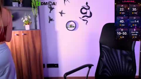 Snapshot of berry_alma chatting on 07.15.26 Alma online show from 07.15.26