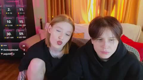 Snapshot of berry_assortment chatting on 10.12.25 Your sweet Tara and Eva online show from 10.12.25