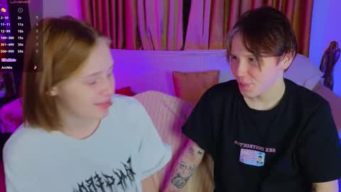 Snapshot of berry_assortment chatting on 11.12.25 Your sweet Tara and Eva online show from 11.12.25