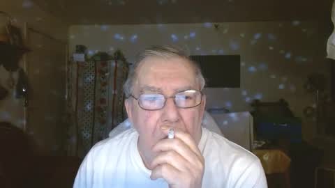 Snapshot of best127 chatting on 02.10.25 jean online show from 02.10.25