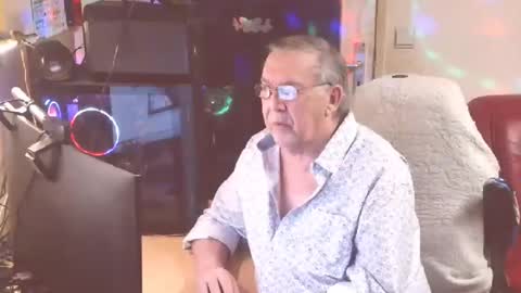 Snapshot of best127 chatting on 03.06.25 jean online show from 03.06.25