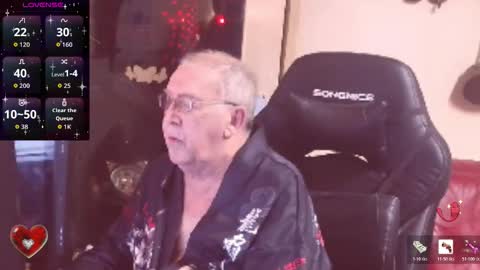 Snapshot of best127 chatting on 02.13.26 jean online show from 02.13.26