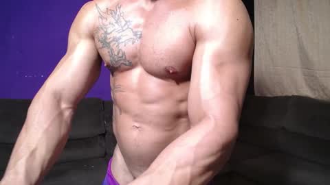 Snapshot of bestmuscle chatting on 02.17.25 bestmuscle online show from 02.17.25