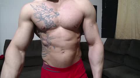 Snapshot of bestmuscle chatting on 10.21.25 bestmuscle online show from 10.21.25