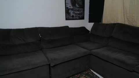 Snapshot of bestmuscle chatting on 11.13.25 bestmuscle online show from 11.13.25